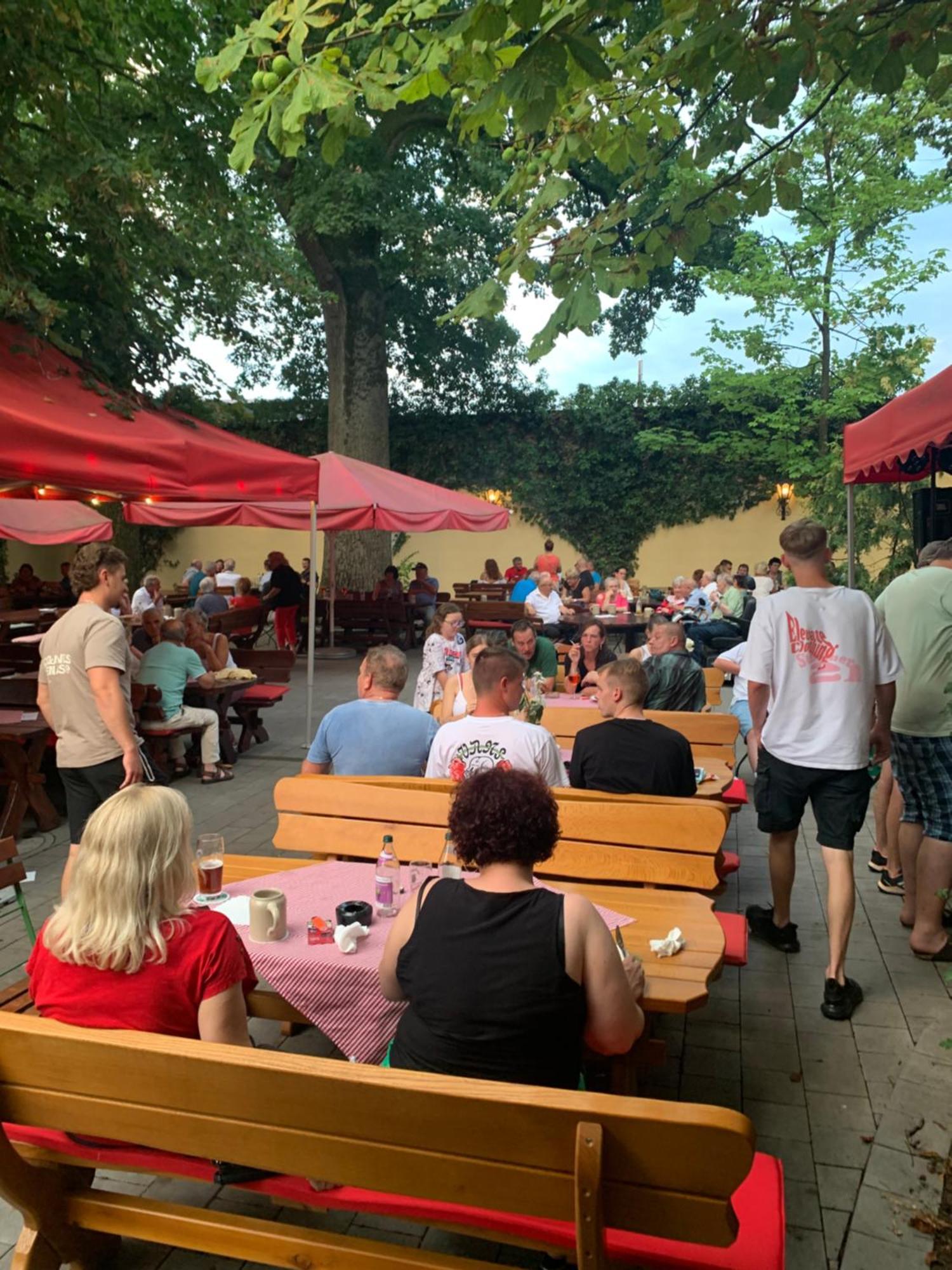 Brauerei Gasthof Kraus Hirschaid Bagian luar foto